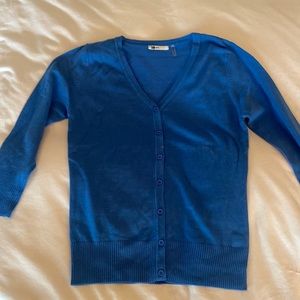 Mak cardigan. Never worn. 3/4 sleeve